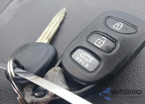 2013 Hyundai Elantra Gls from USA, damaged, VIN 5NPDH4AE9DH285091